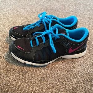 Nike women’s sneakers; size 8